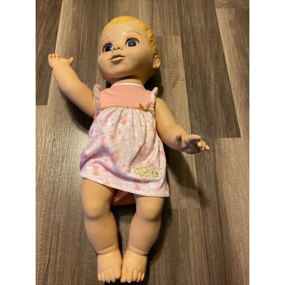 Talking Luvabella Baby Blonde Doll SpinMaster Talks & Babbles Moves Arms